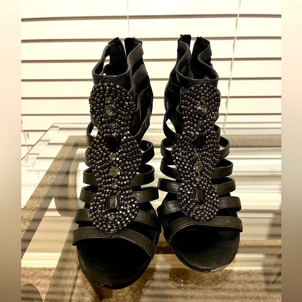 Gentle used Gianni Bini stilettos, Sz 8.5